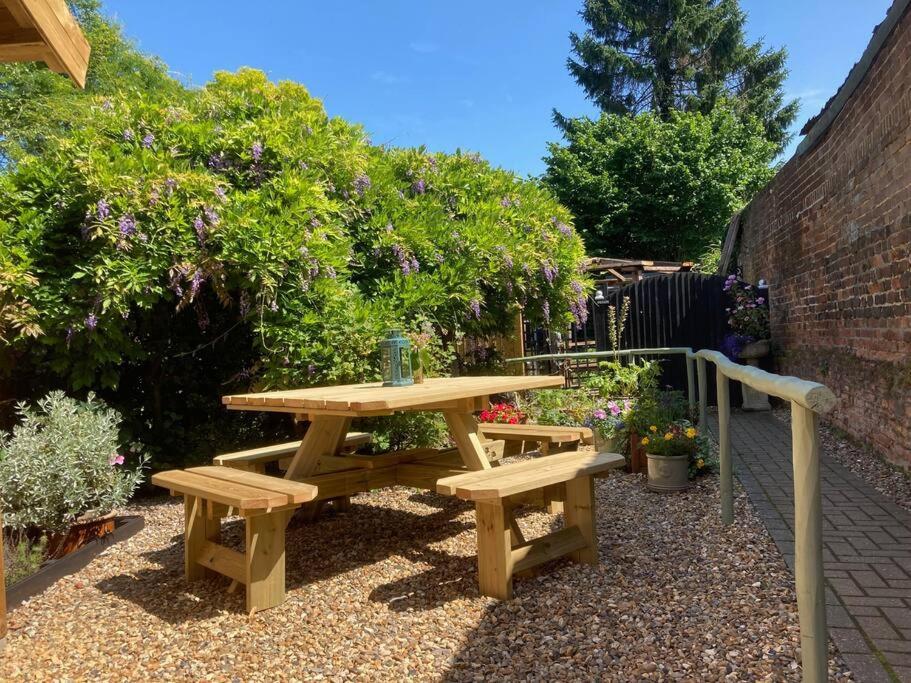 Beautiful 500 Year Old Listed Kentish Cottage Wingham Exterior foto