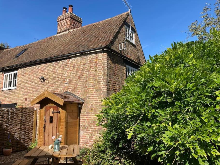 Beautiful 500 Year Old Listed Kentish Cottage Wingham Exterior foto